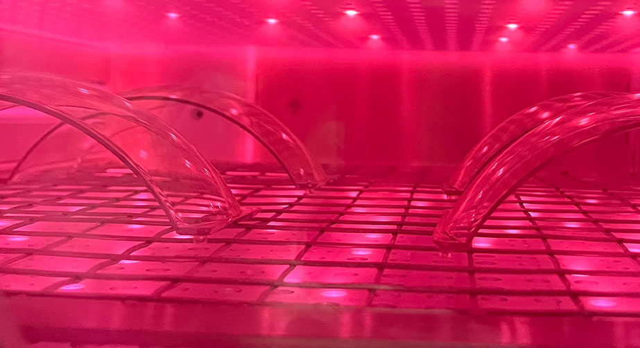 等離子清洗機(jī)的工作原理是什么？